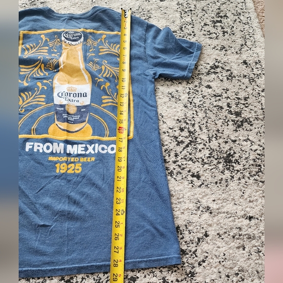 Corona Extra Graphic Tshirt Mens Size Small Nwot Faded Blue - Picture 6 of 6